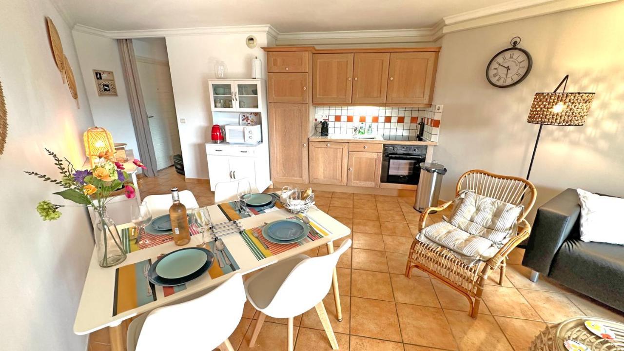 Appartement Les Pins Bleus A8 サント・マキシム エクステリア 写真